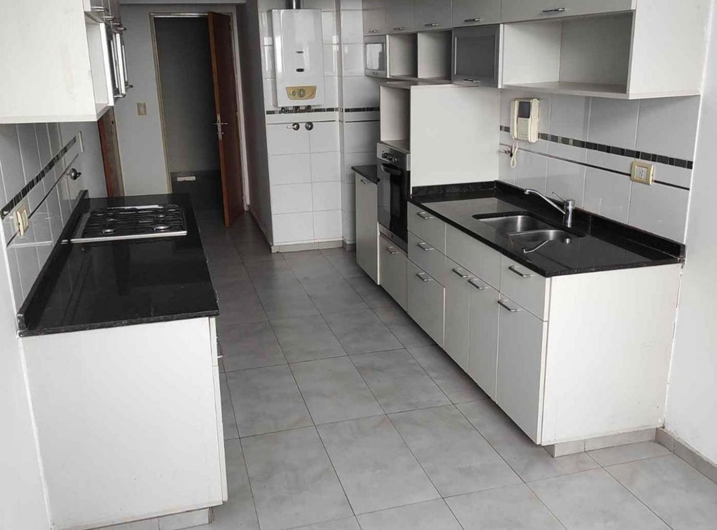 Foto de VENTA DEPARTAMENTO 3 DORMITORIOS VISTA AL RIO, imagen 4