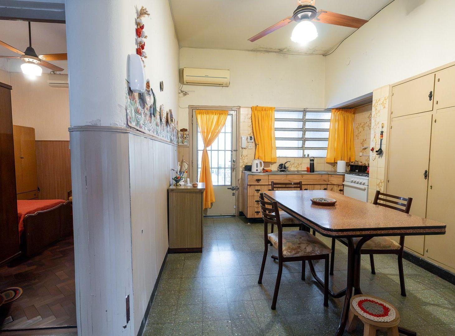 Foto de VENTA CASA 2 DORMITORIOS CON PATIO, imagen 2