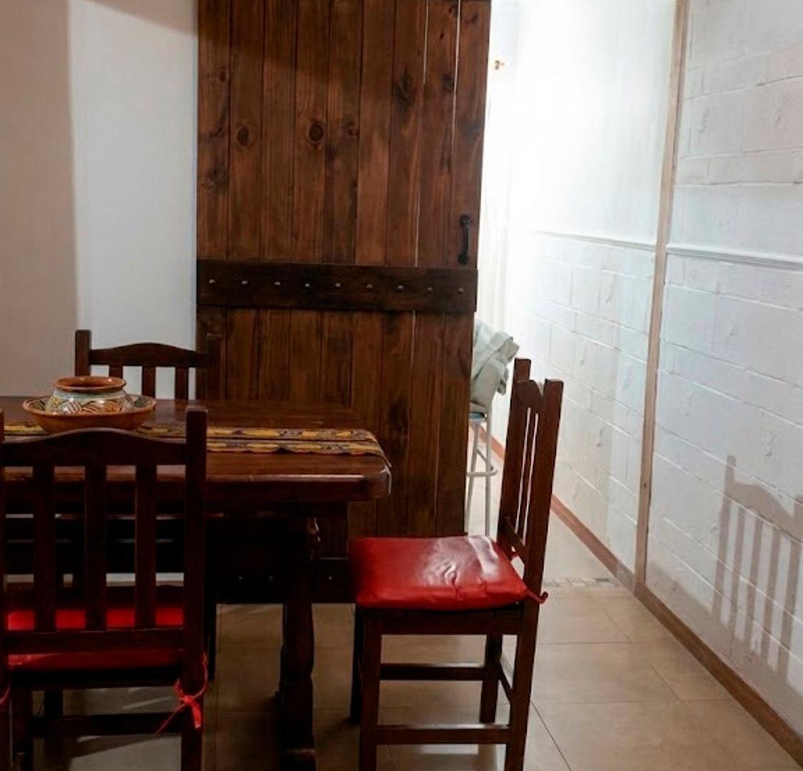 Foto de CASA EN VENTA 3 DORMITORIOS CON 2 COCHERAS, imagen 1
