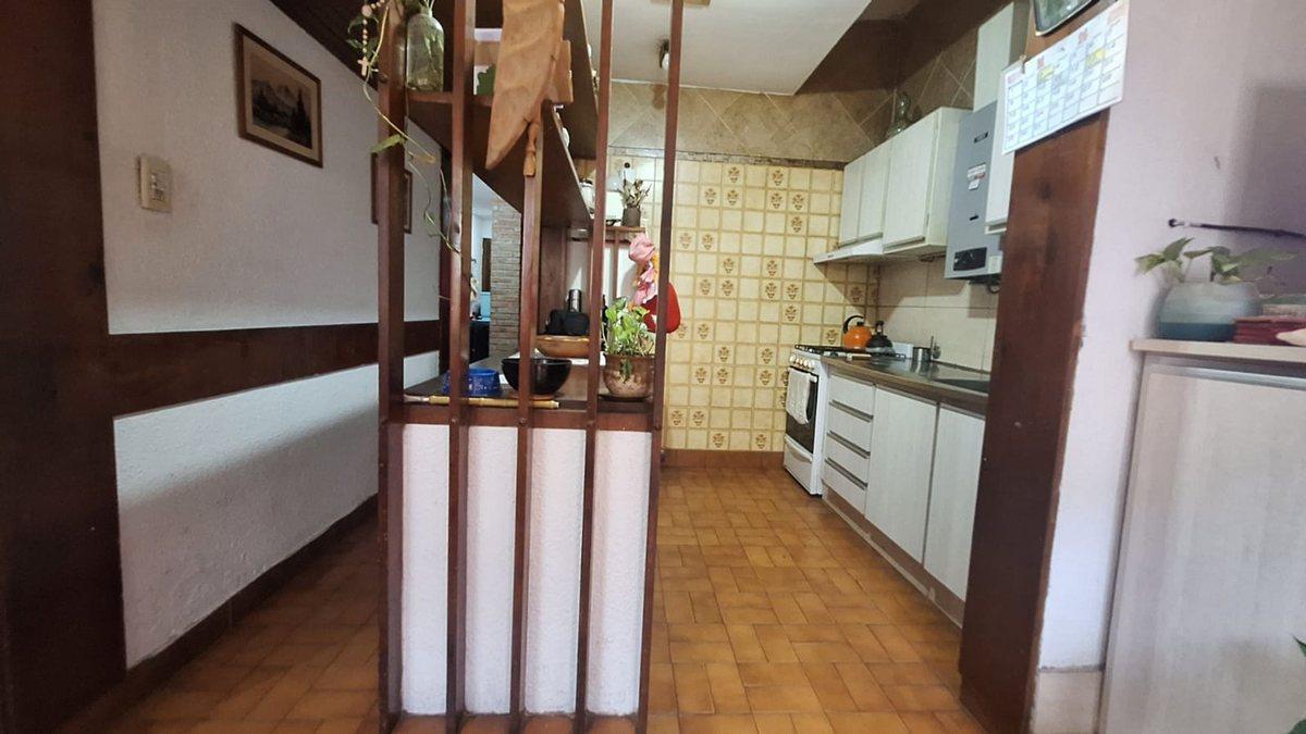 Foto de VENTA CASA ARROYITO 4 DORMITORIOS CON PATIO, imagen 1