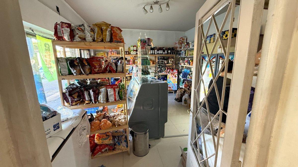 Foto de Casa Venta 3 Dormitorios con Local Comercial, imagen 3