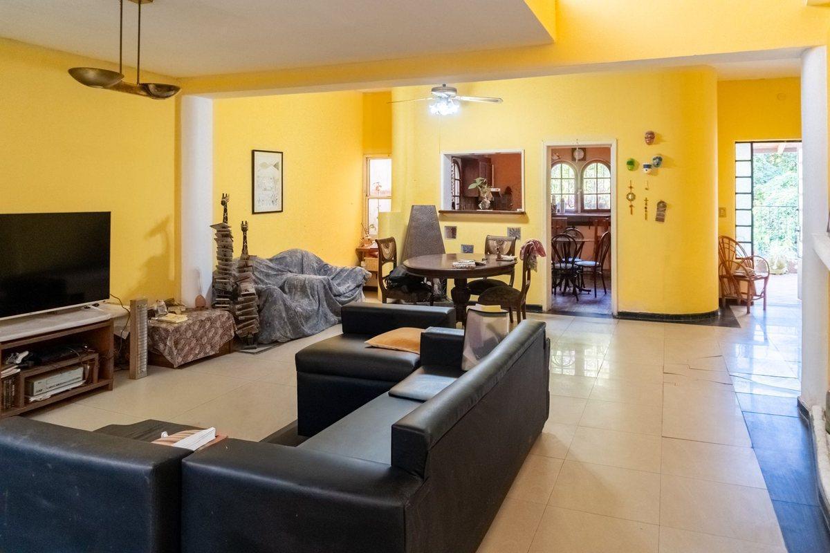 Foto de CASA EN VENTA 3 DORMITORIOS CON PILETA ARROYITO, imagen 4