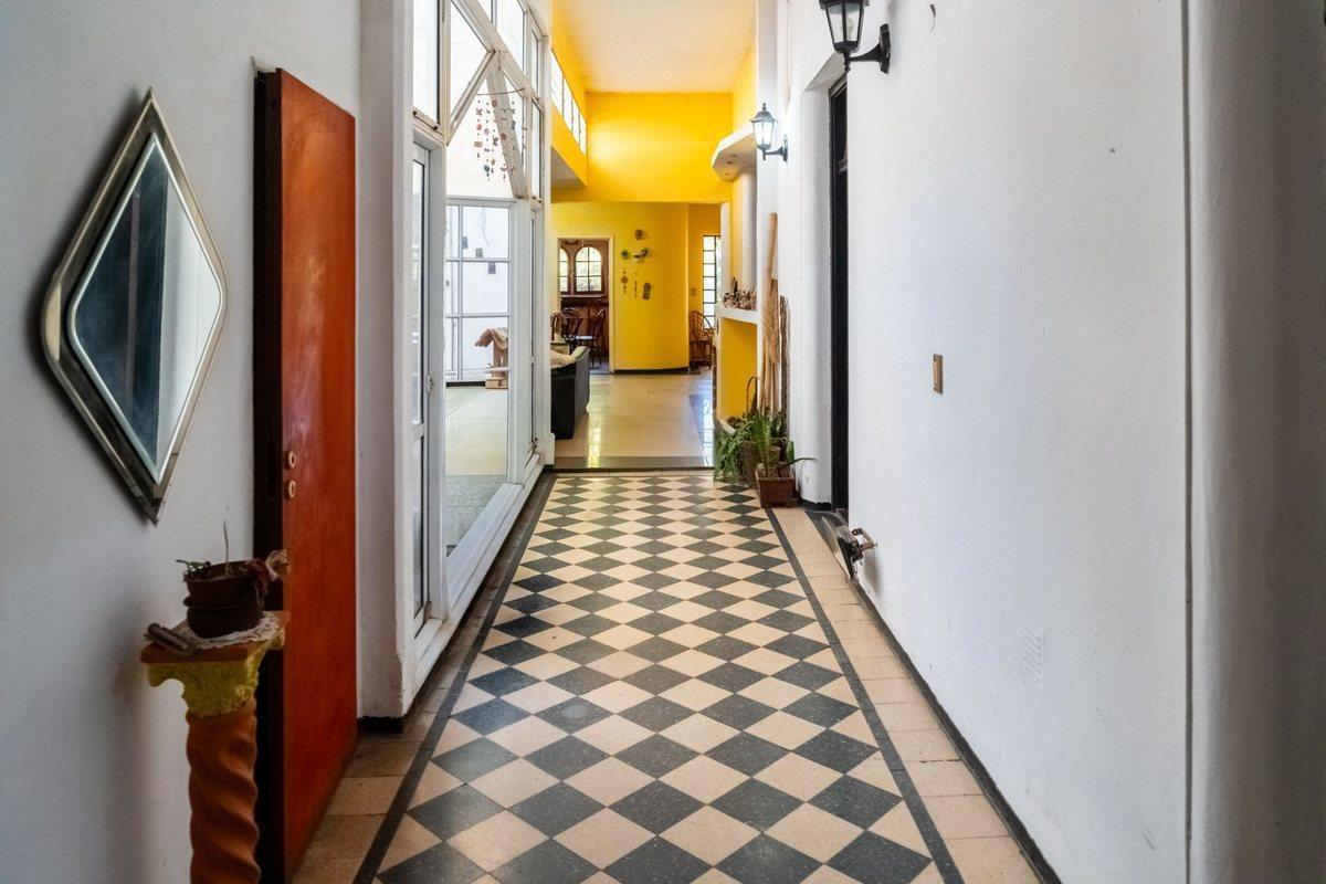 Foto de CASA EN VENTA 3 DORMITORIOS CON PILETA ARROYITO, imagen 5