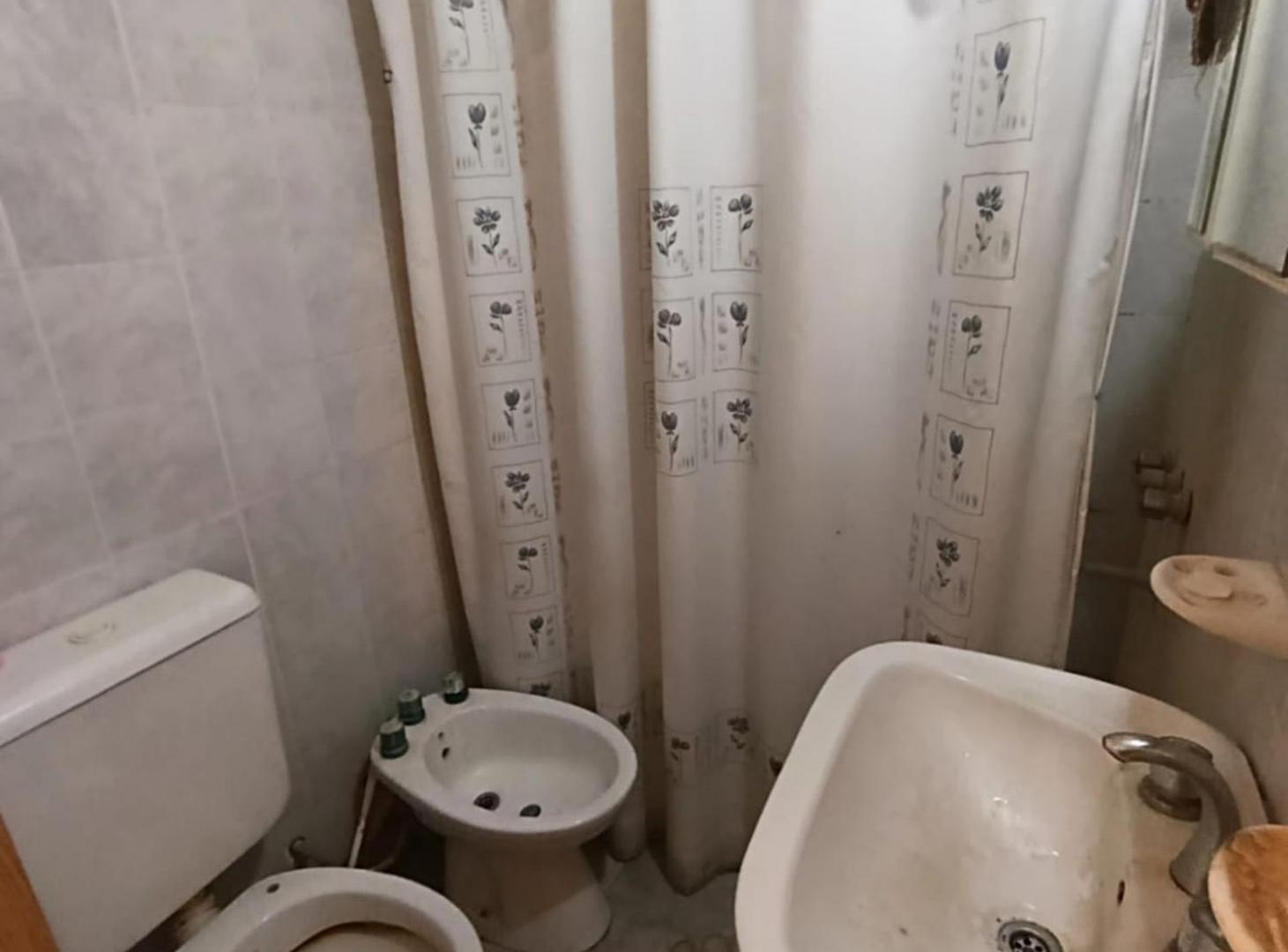 Foto de CASA EN VENTA 3 DORMITORIOS AMPLIO PATIO ZONA SUR, imagen 3