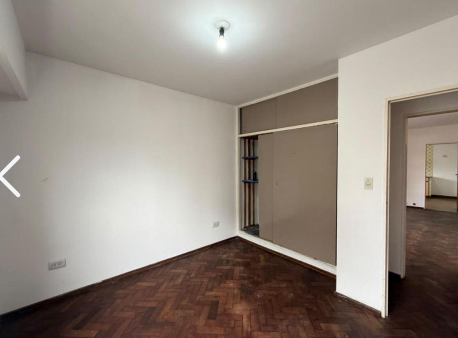 Foto de VENTA DEPARTAMENTO 2 DORMITORIOS ZONA ABASTO, imagen 3