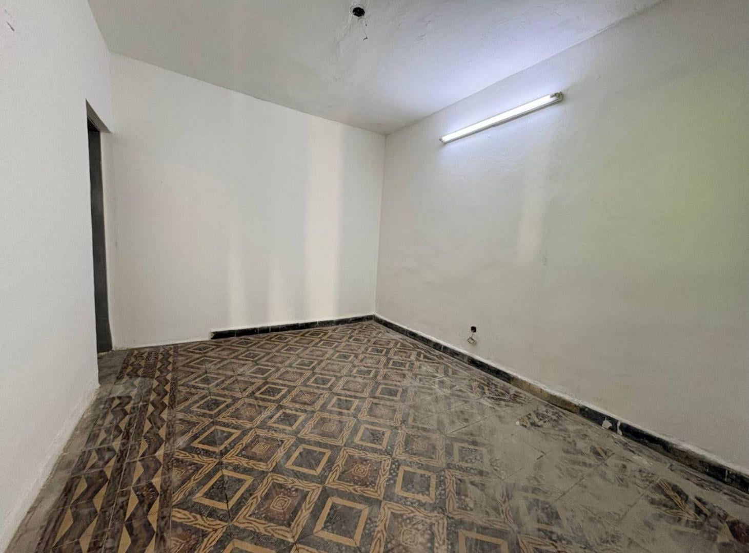 Foto de CASA EN VENTA 1 DORMITORIO COCHERA ECHESORTU, imagen 1
