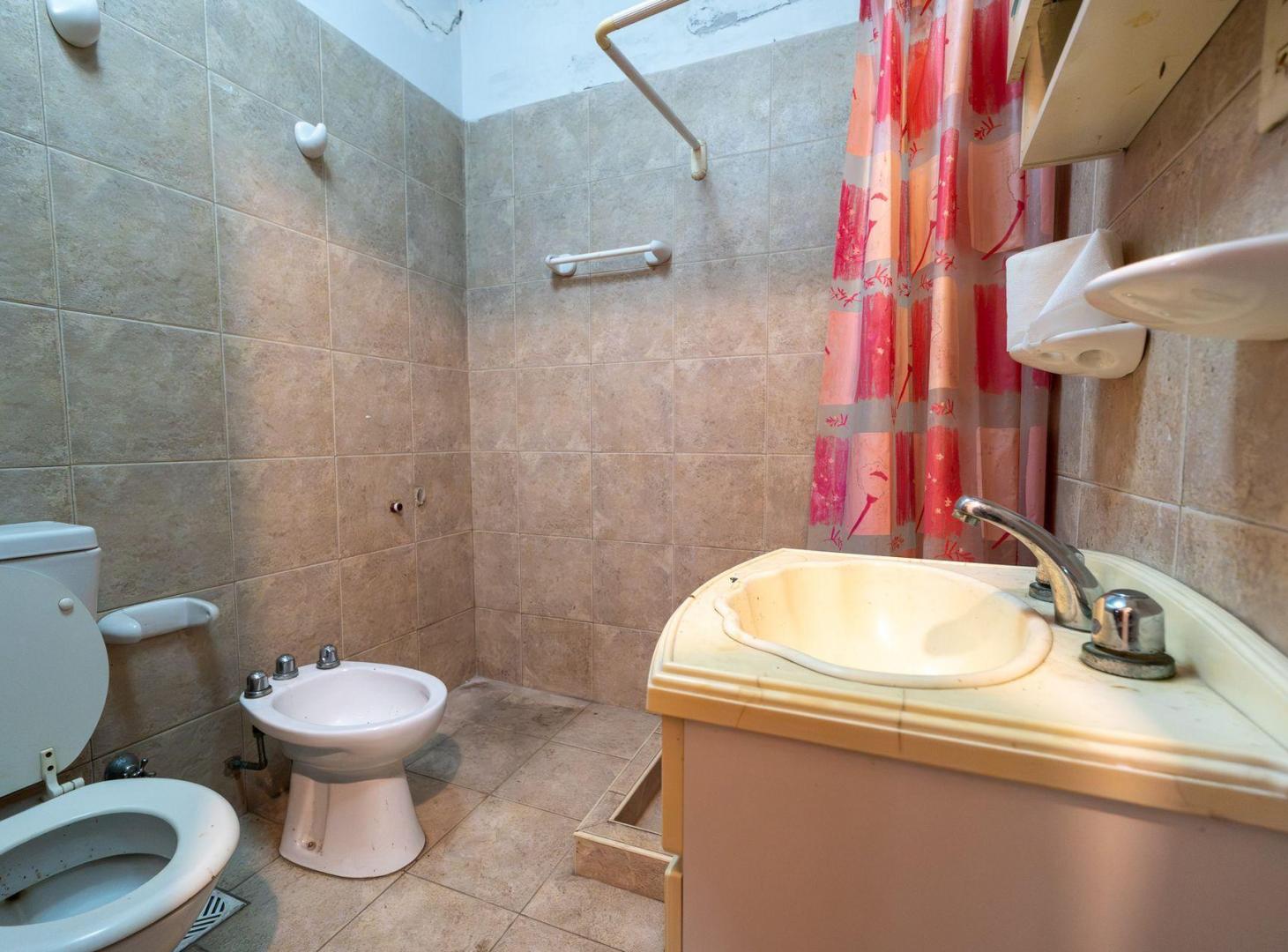 Foto de Casa en Venta dos dormitorios a refaccionar, imagen 5