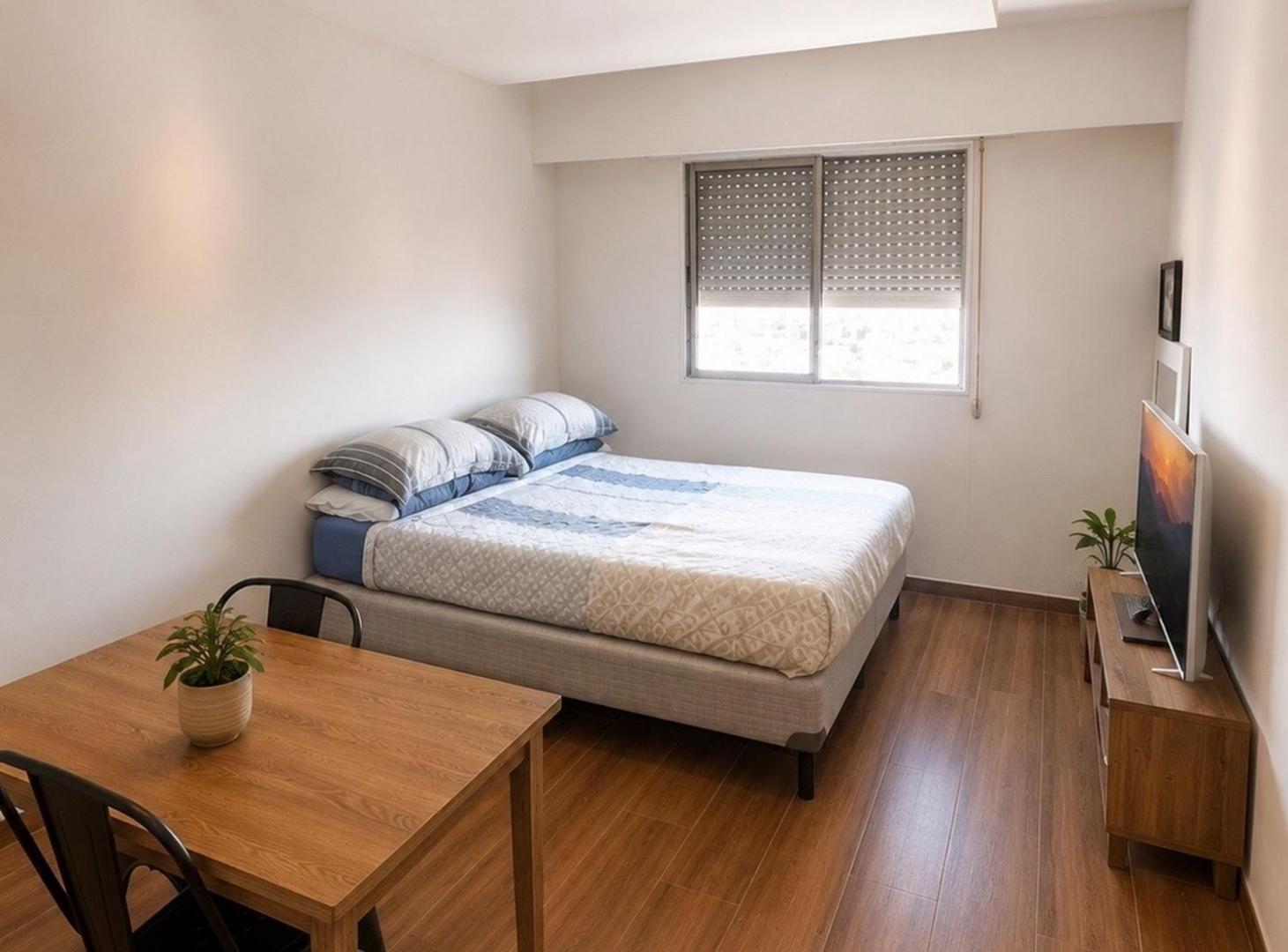 Foto de VENTA MONOAMBIENTE CORRIENTES Y PELLEGRINI, imagen 2