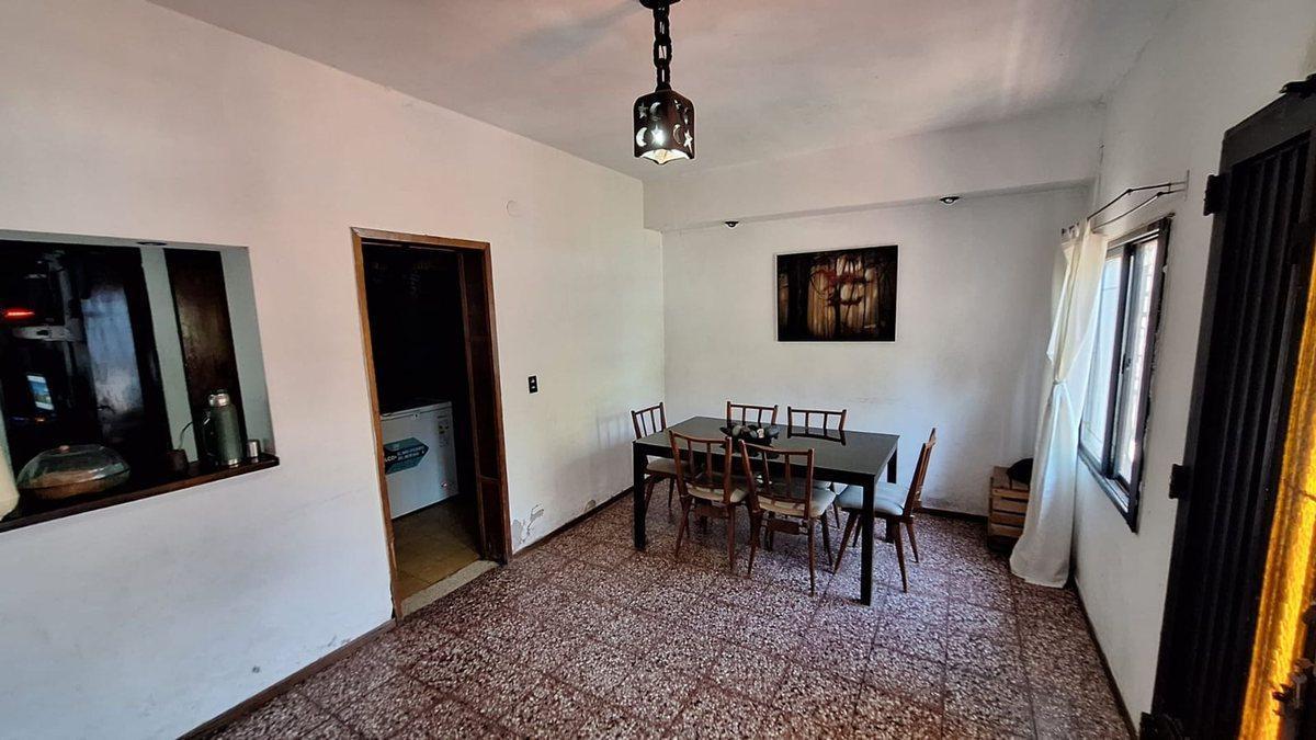 Foto de CASA EN VENTA 2 DORMITORIOS CON COCHERA, imagen 4