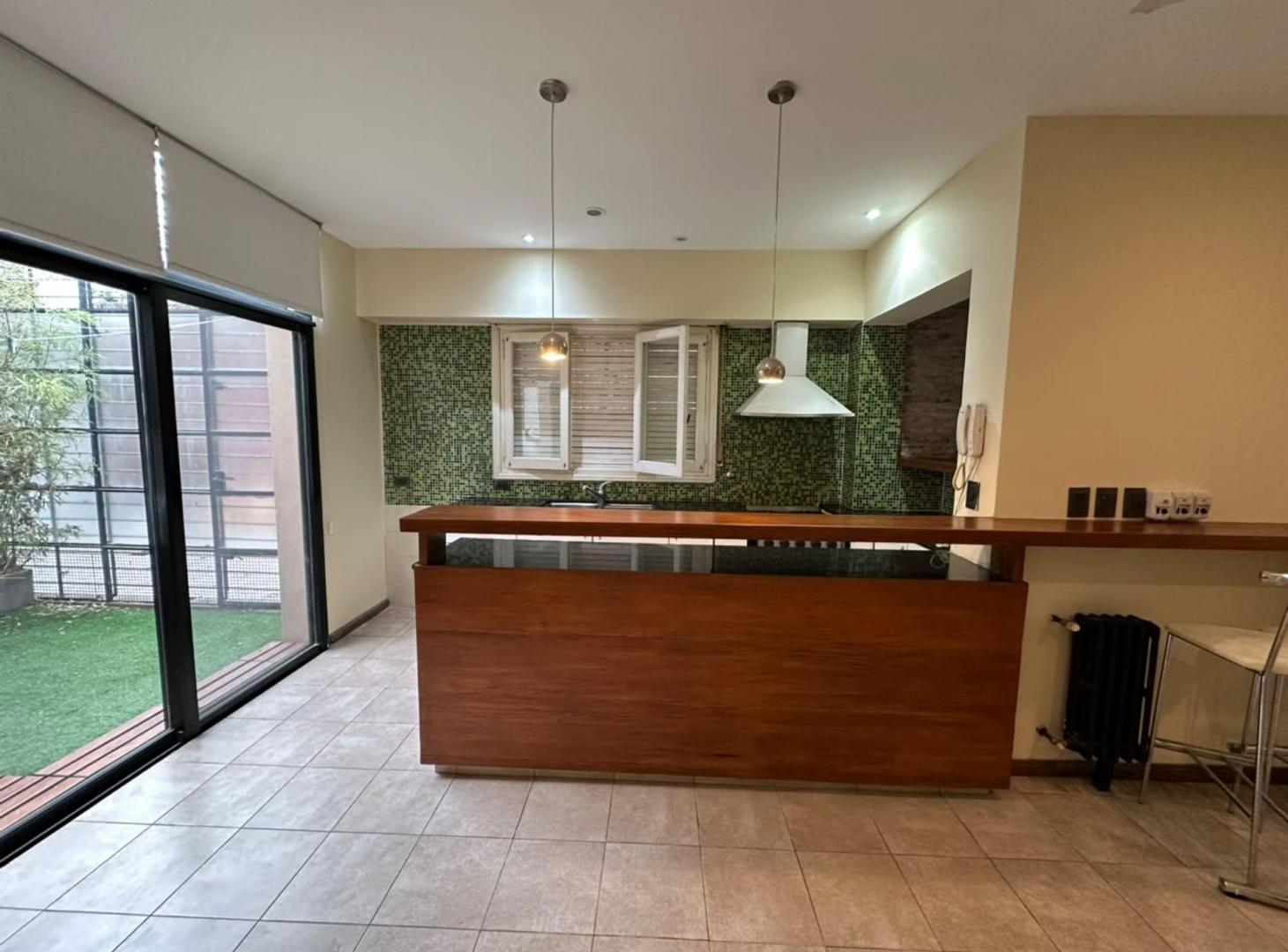 Foto de ALQUILER CASA DE 2 DORMITORIOS CON COCHERA ALBERDI, imagen 4