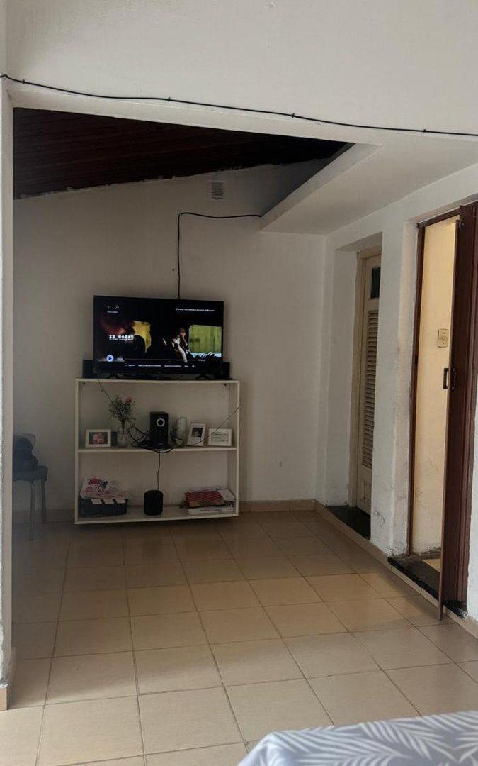Foto de CASA DE PASILLO 2 DORMITORIOS 1RO DE MAYO 4200 PH, imagen 5
