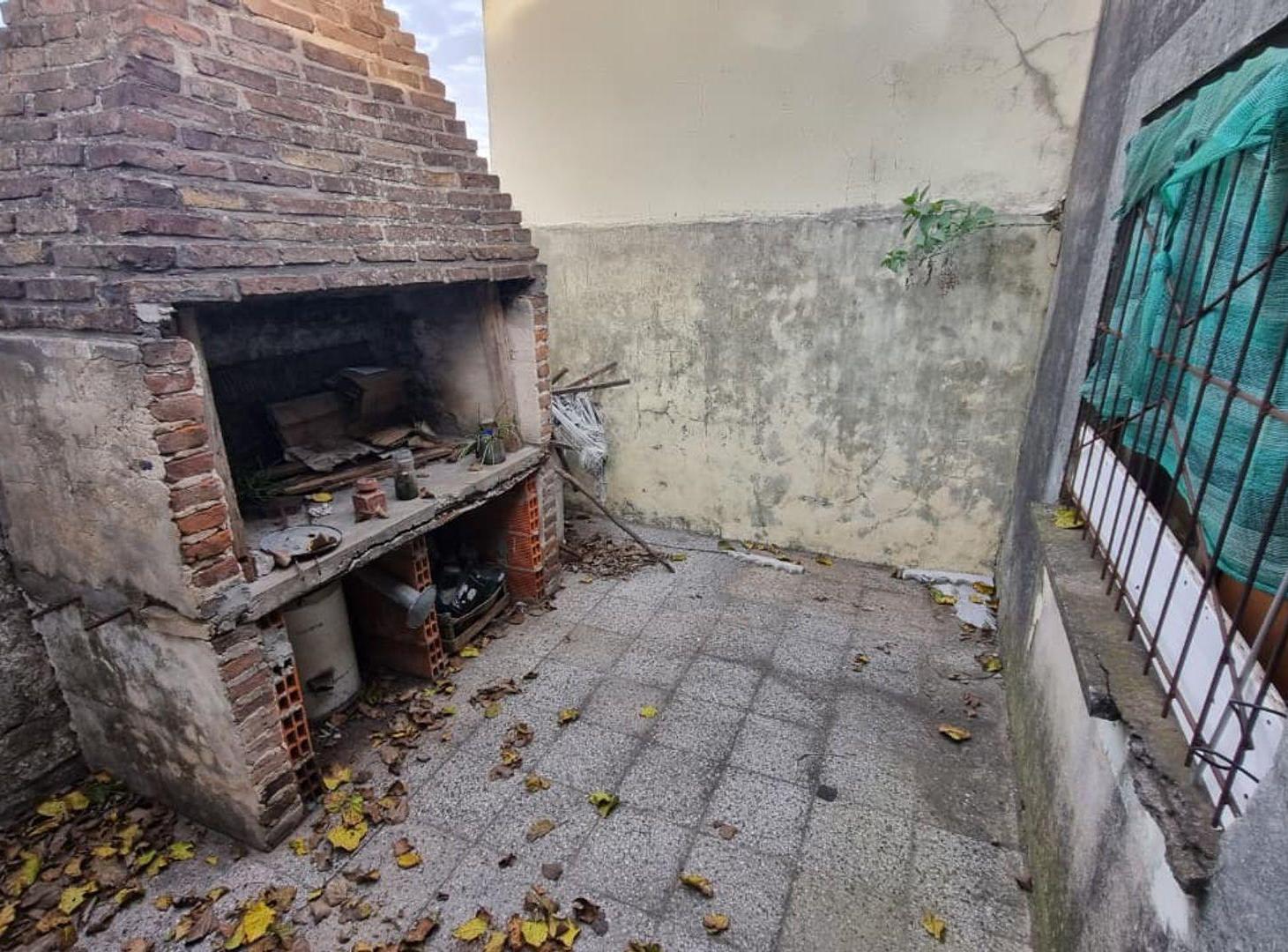 Foto de CASA DE PASILLO EN VENTA 2 DORMITORIOS BELGRANO, imagen 5