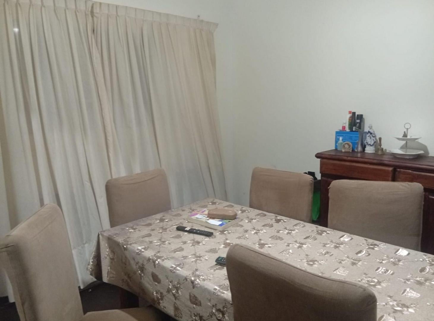 Foto de CASA EN VENTA EN BELGRANO, ROSARIO, CON PATIO, imagen 1