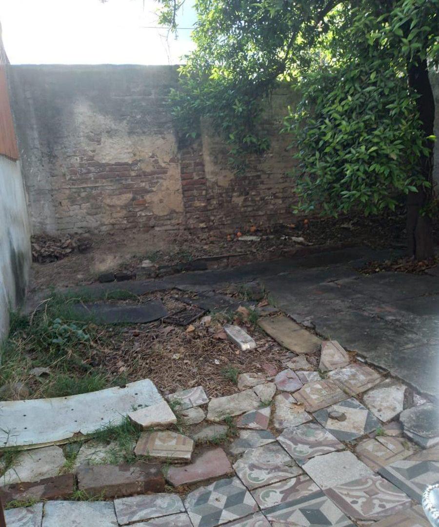 Foto de CASA DE PASILLO EN VENTA. ZONA AZCUENAGA, imagen 3
