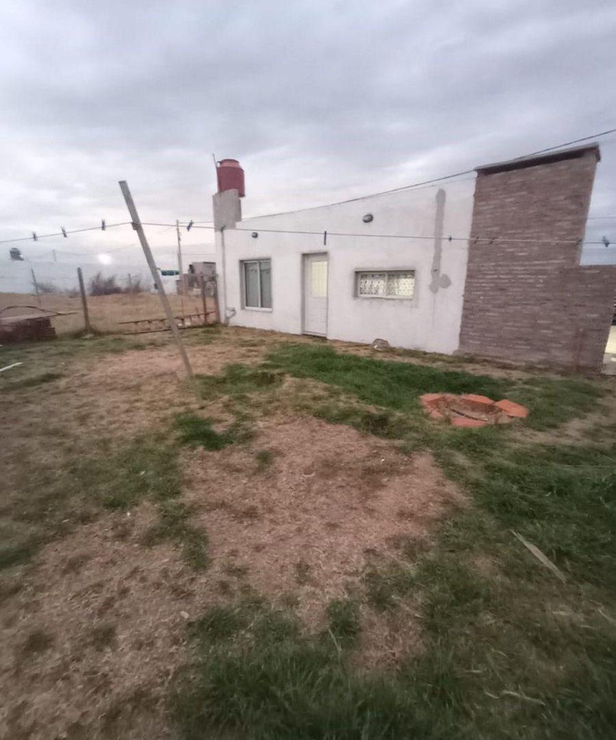 Foto de CASA EN VENTA DOS DORMITORIOS LOS MUCHACHOS PIÑERO, imagen 1