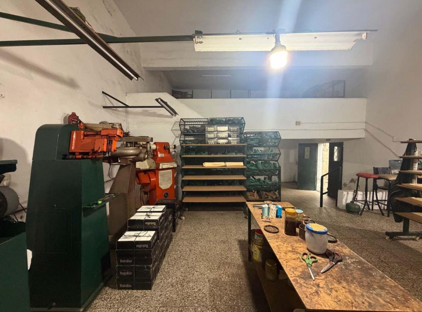 Foto de VENTA DEPOSITO EN BARRIO EMPALME GRANEROS, imagen 3