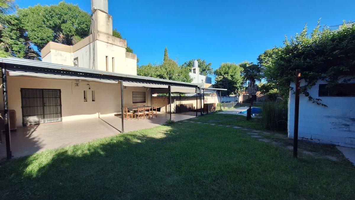 Foto de VENTA CASA 4 DORMITORIOS JARDÍN PILETA FISHERTON, imagen 4