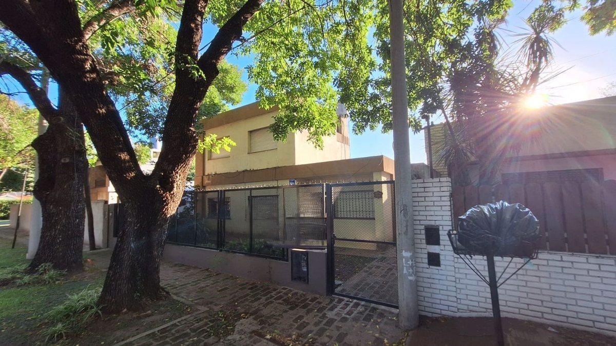 Foto de VENTA CASA 4 DORMITORIOS JARDÍN PILETA FISHERTON, imagen 2