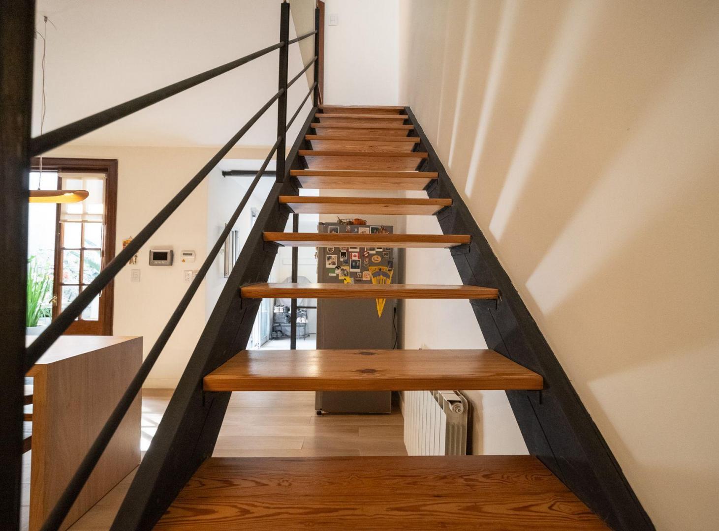 Foto de Venta Casa de pasillo reciclada Zona rio, imagen 4