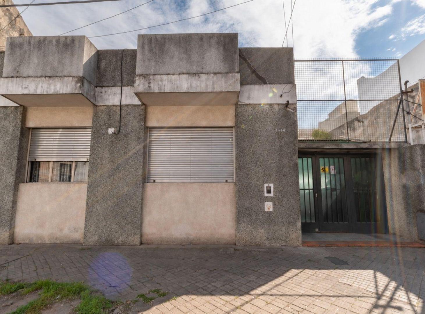 Foto de Venta casa en Arroyito con cochera, imagen 4