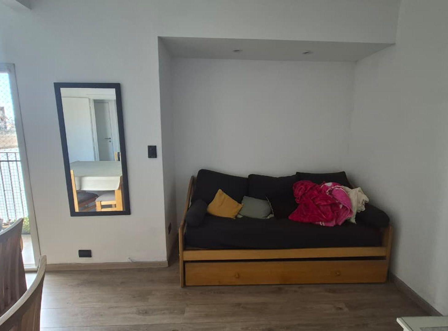 Foto de VENTA DEPTO 2 DORMITORIOS CON BALCON AL FRENTE, imagen 2