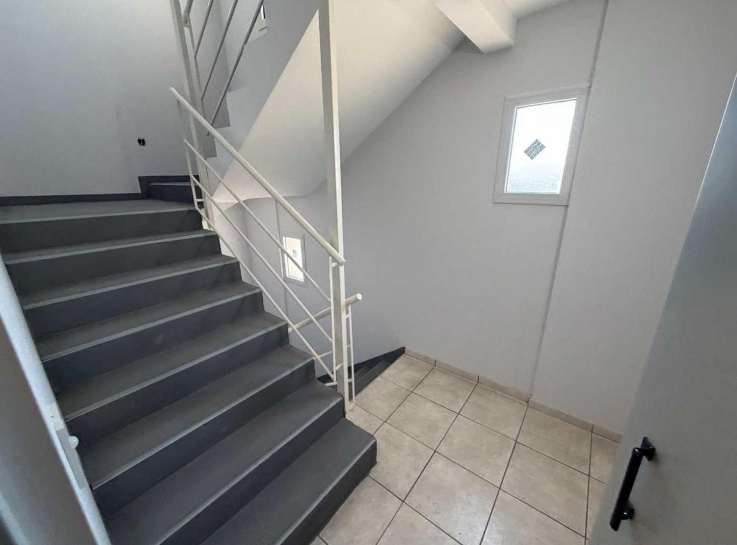 Foto de DEPARTAMENTO EN VENTA 1 DORMITORIO ARROYITO, imagen 2