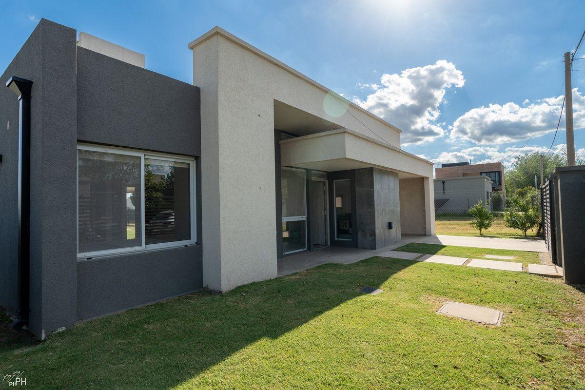 Foto de VENTA CASA EN ROLDAN BARRIO EL MOLINO, imagen 3