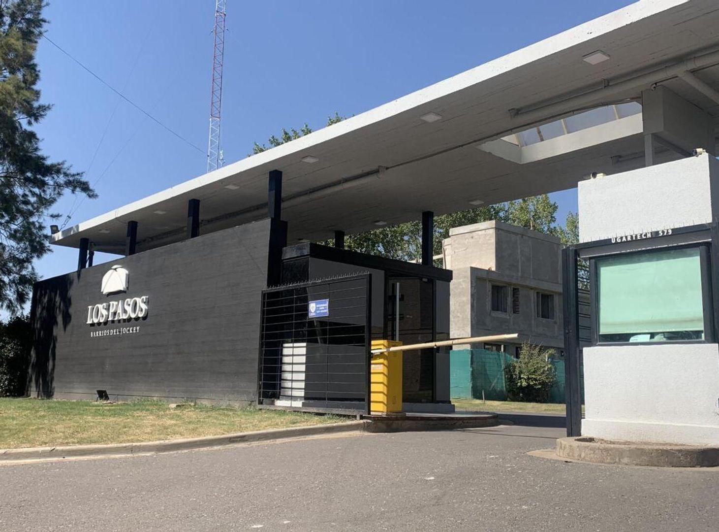 Foto de Venta terreno en los Pasos de Jockey III, imagen 4