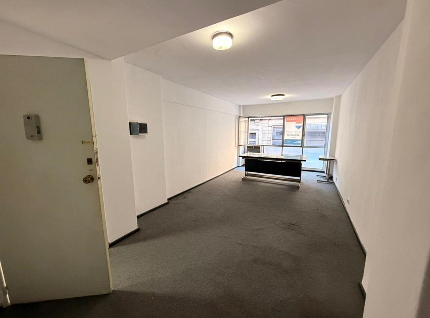 Foto de OFICINA EN VENTA- CENTRO ROSARIO, imagen 2