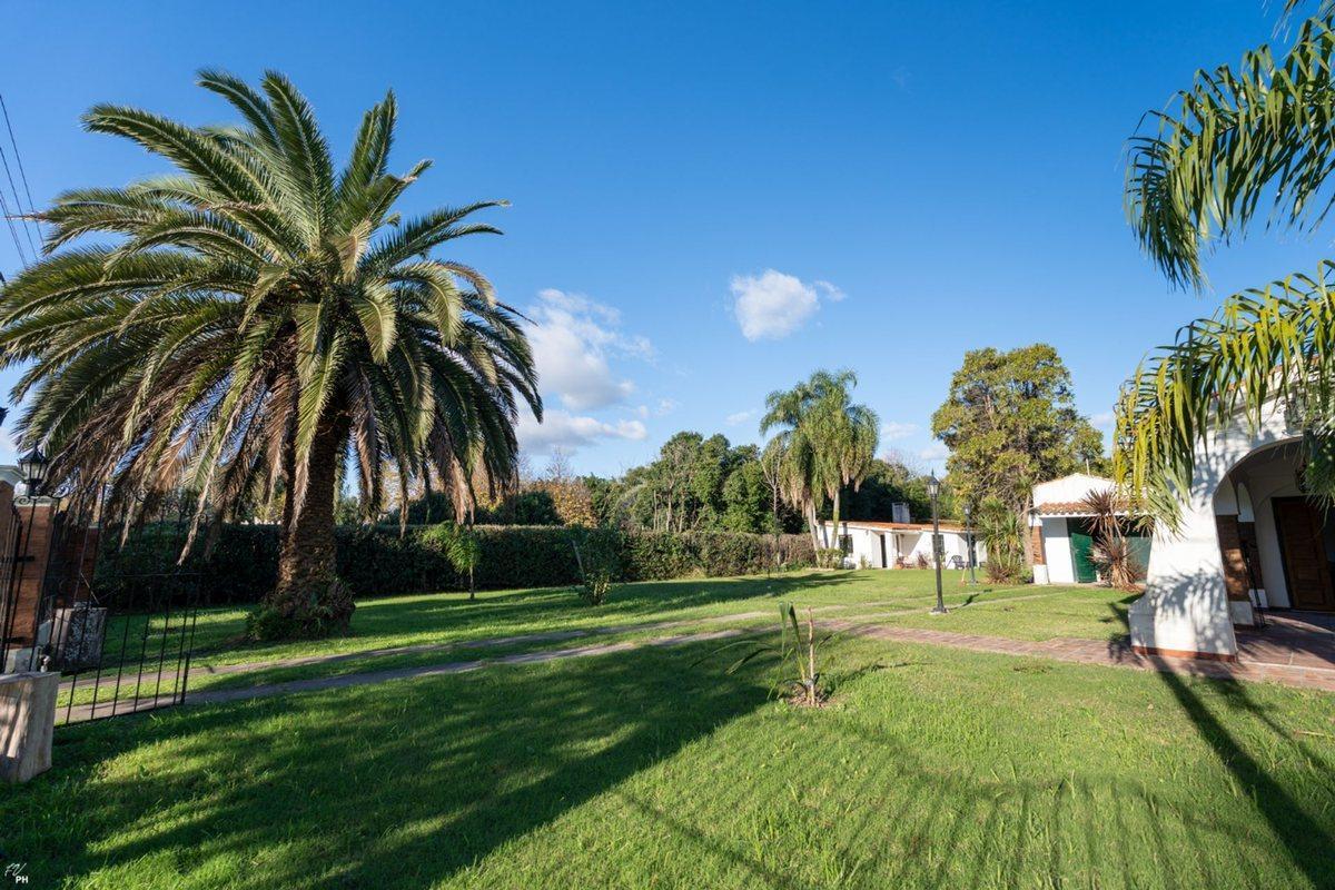 Foto de CASA QUINTA EN VENTA 3 DORMITORIOS LA RIBERA, imagen 2