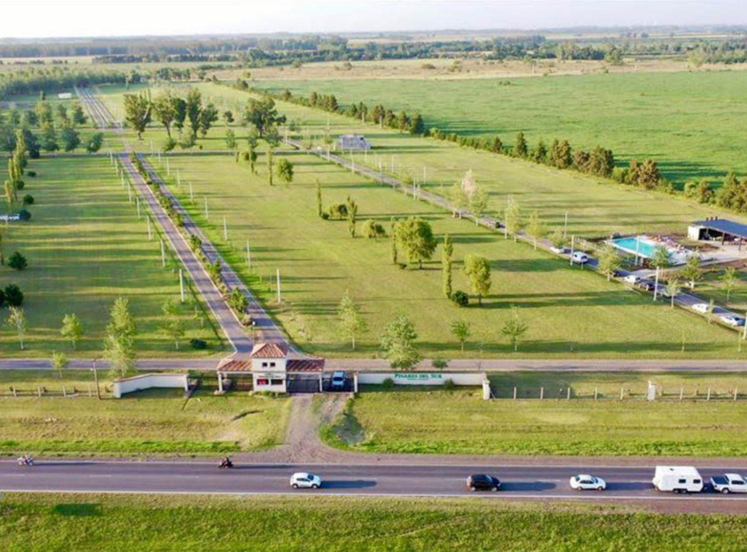 Foto de VENTA - PINARES DEL SUR- LOTE 203 BARRIO CERRADO, imagen 2