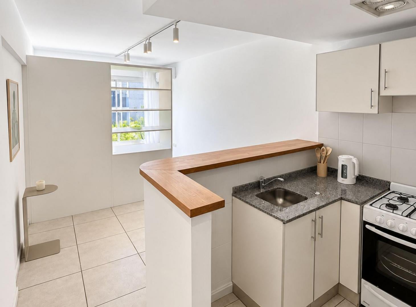 Foto de VENTA MONOAMBIENTE AMOBLADO AL FRENTE, imagen 4