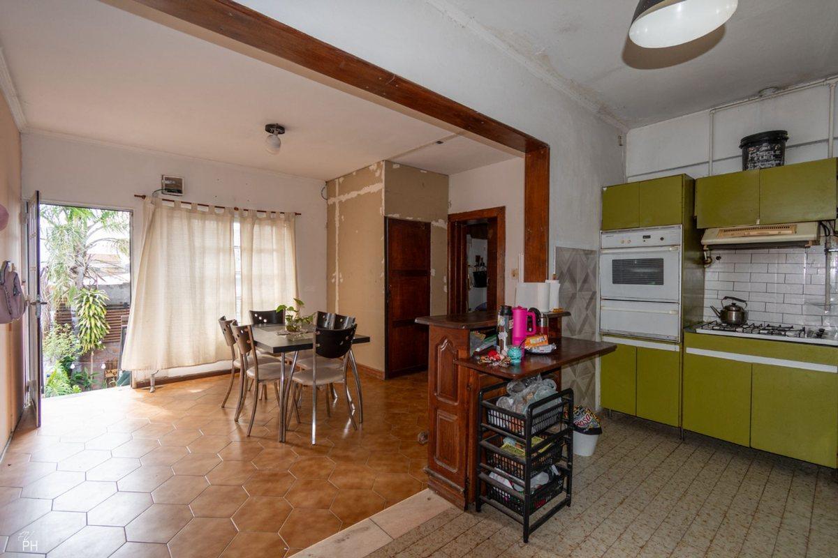 Foto de CASA DE TRES DORMITORIOS PLANTA ALTA - TIRO SUIZO, imagen 5