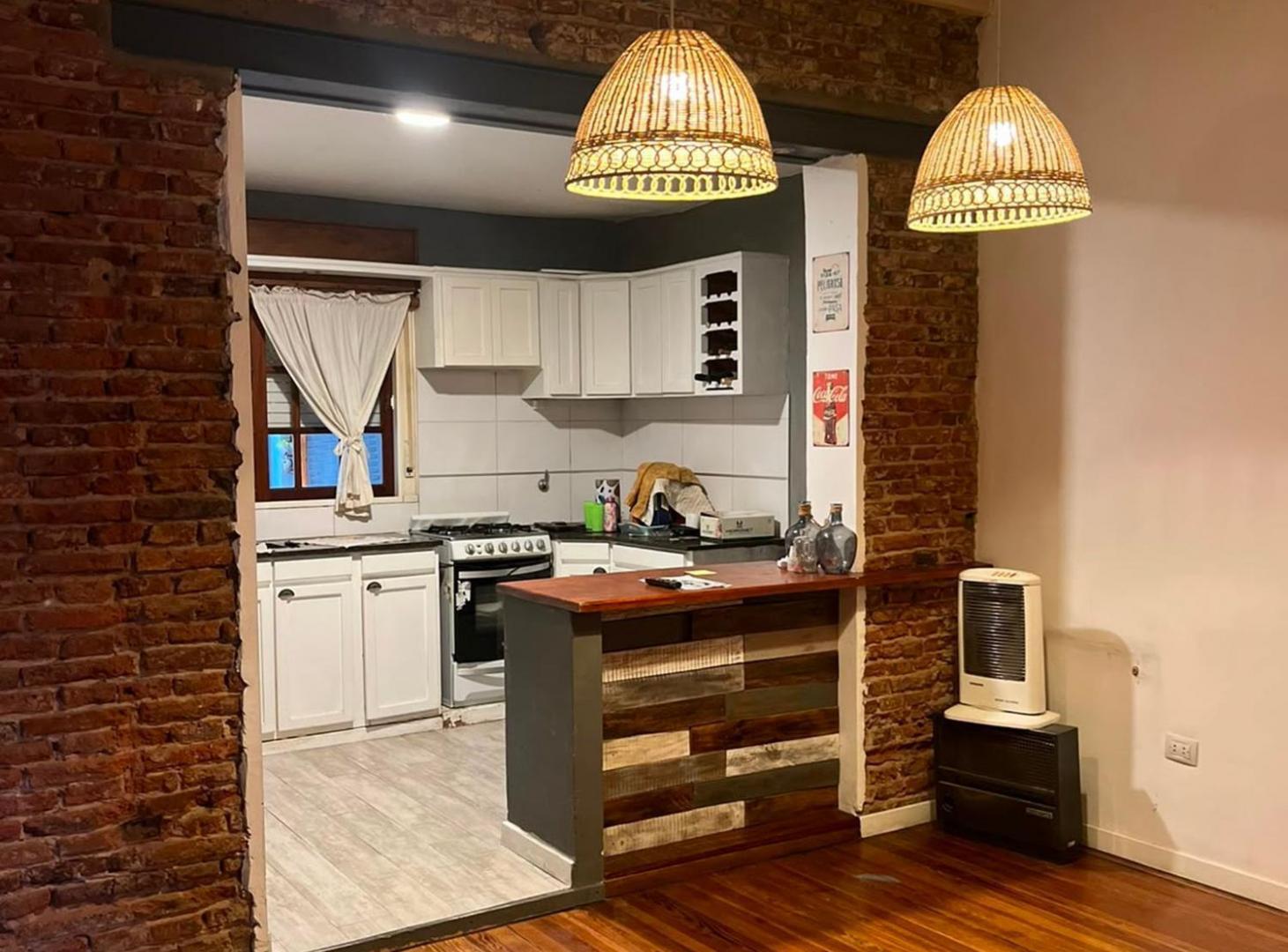 Foto de VENTA CASA 2 DORMITORIOS CON PATIO EN AZCUENAGA, imagen 1