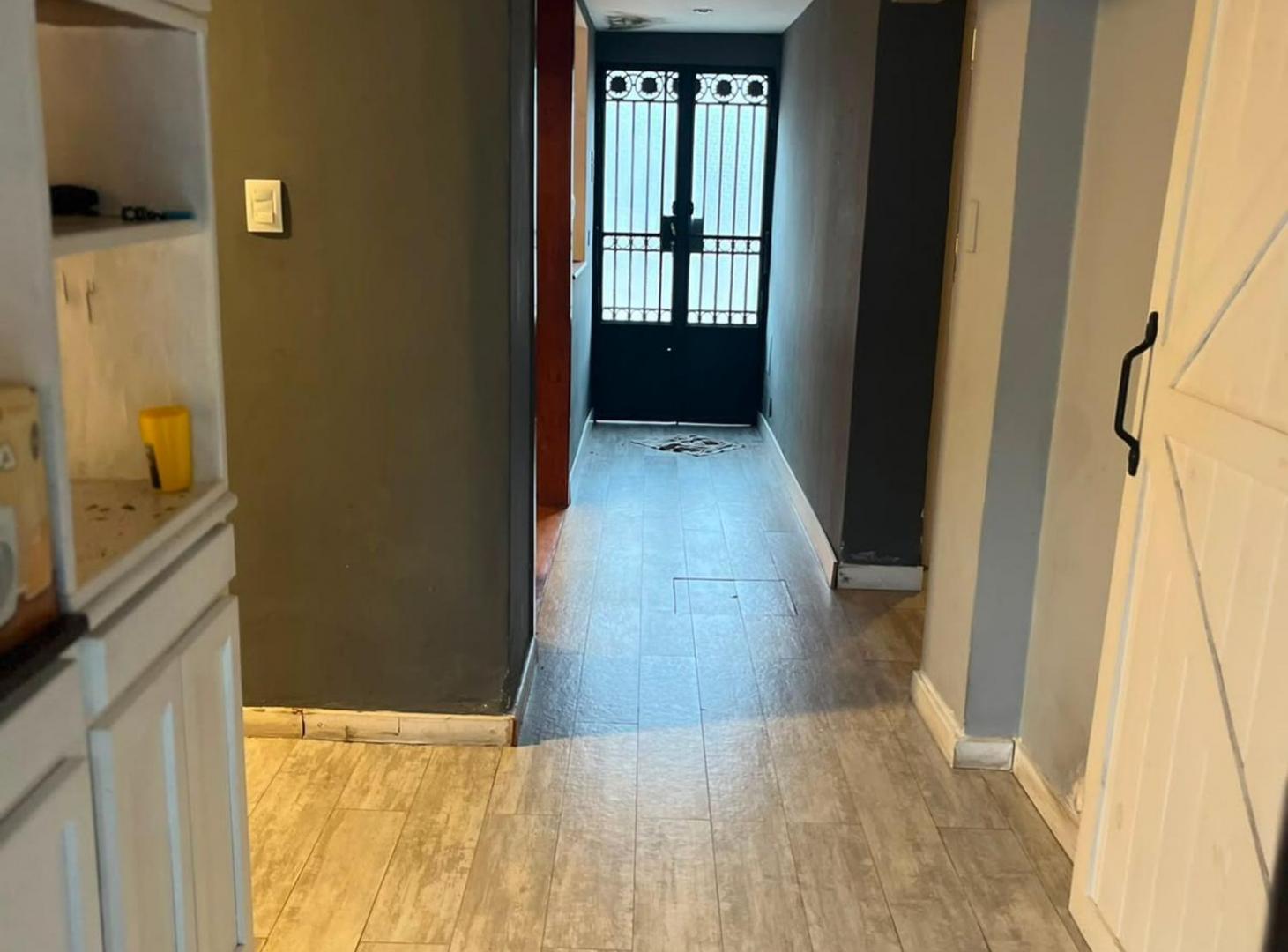 Foto de VENTA CASA 2 DORMITORIOS CON PATIO EN AZCUENAGA, imagen 3