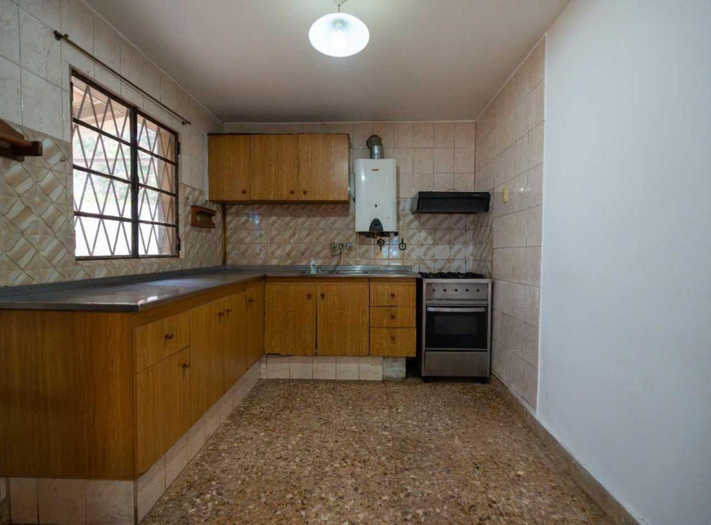 Foto de EN VENTA CASA MÁS LOCAL AL FRENTE EN FISHERTON, imagen 5