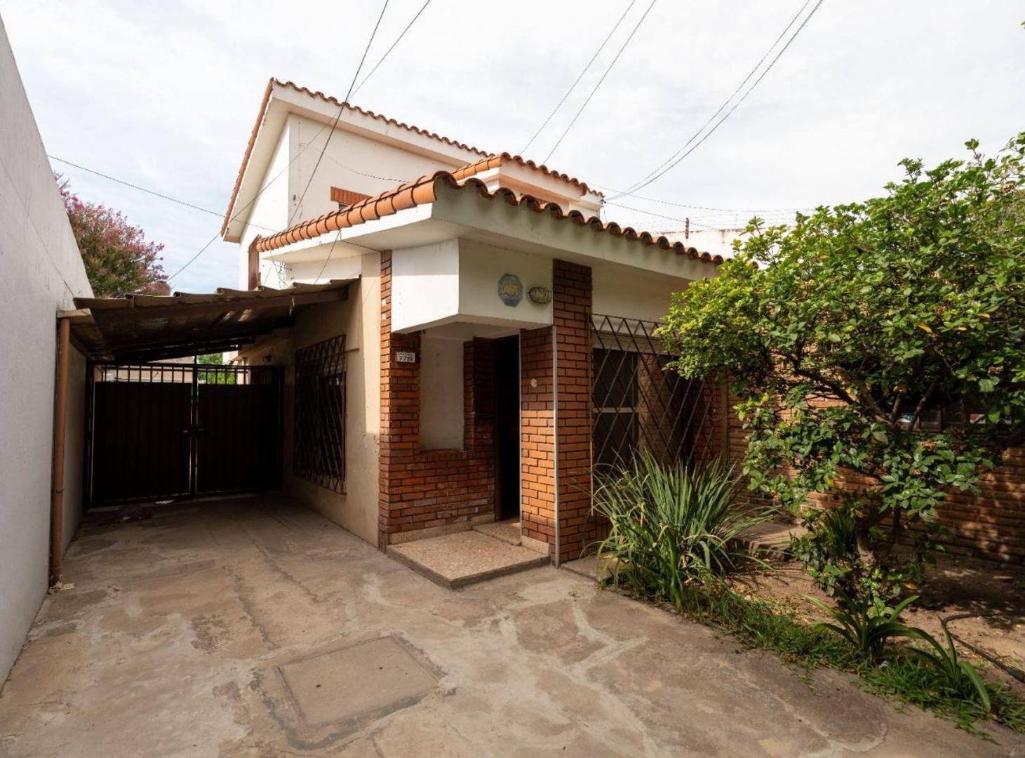 Foto de EN VENTA CASA MÁS LOCAL AL FRENTE EN FISHERTON, imagen 3
