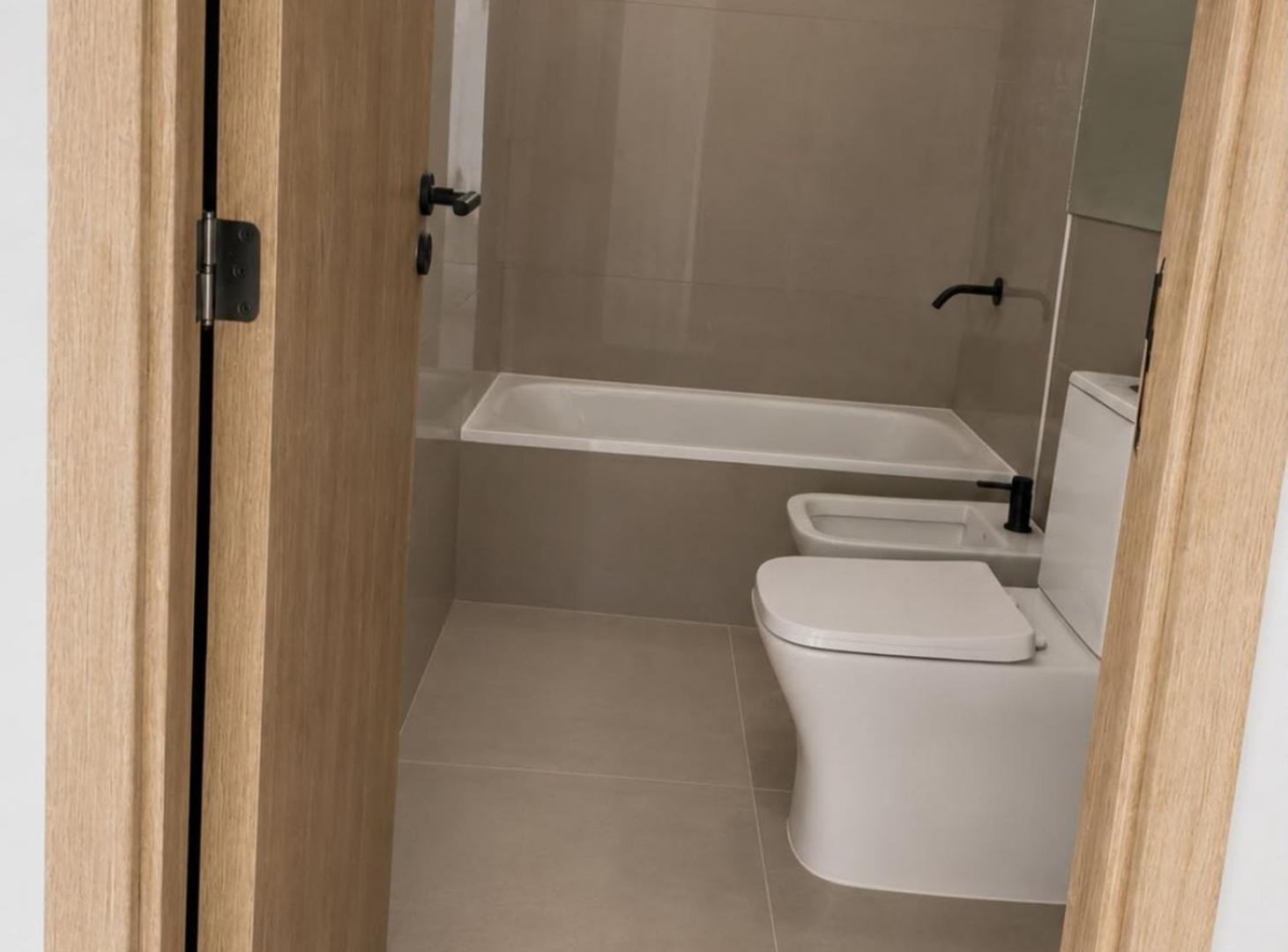 Foto de DEPARTAMENTO EN VENTA 3 DORMITORIOS ZONA RIO, imagen 2