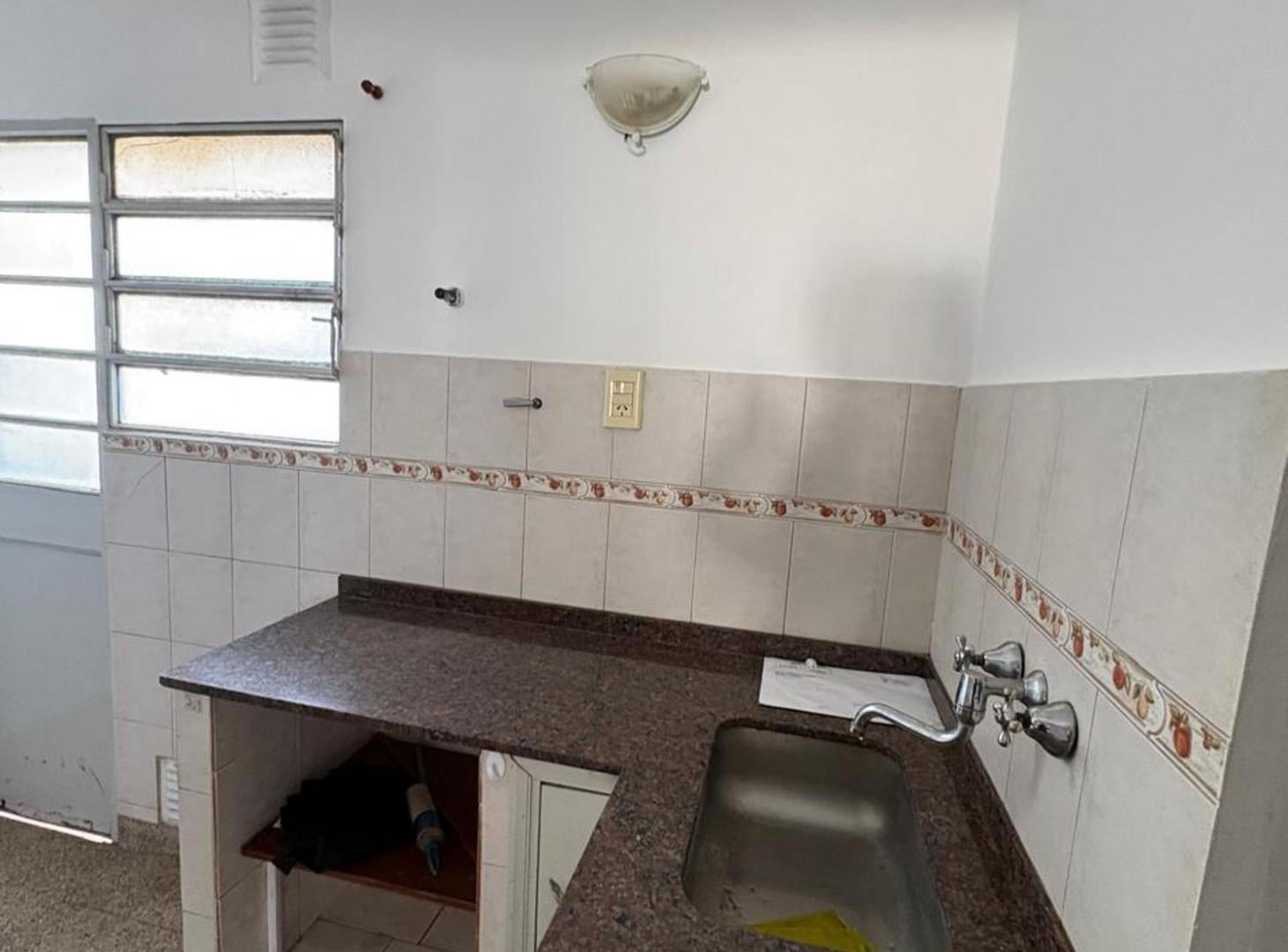 Foto de VENTA DEPARTAMENTO DE DOS DORMITORIOS B ARROYITO, imagen 4