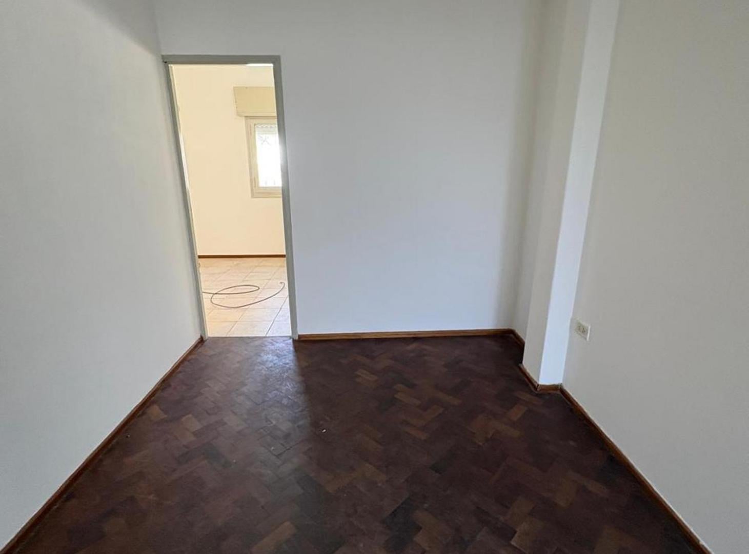 Foto de VENTA DEPARTAMENTO DE DOS DORMITORIOS B ARROYITO, imagen 3