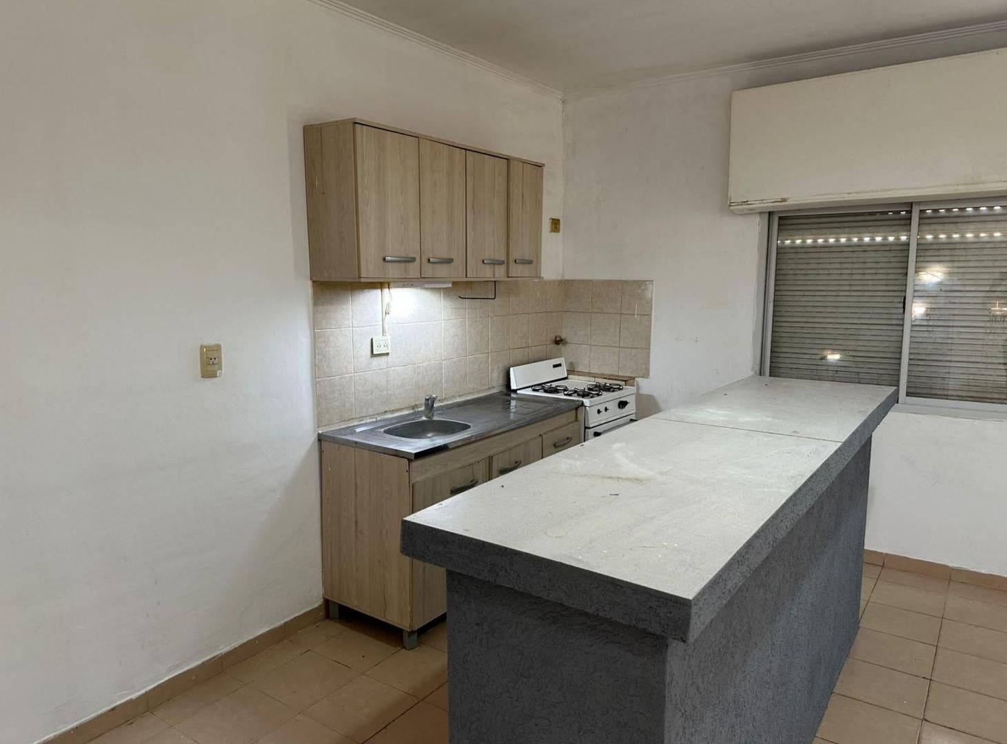 Foto de VENTA CASA DE 2 DORM COCHERA Y PATIO EN ROLDÁN, imagen 3