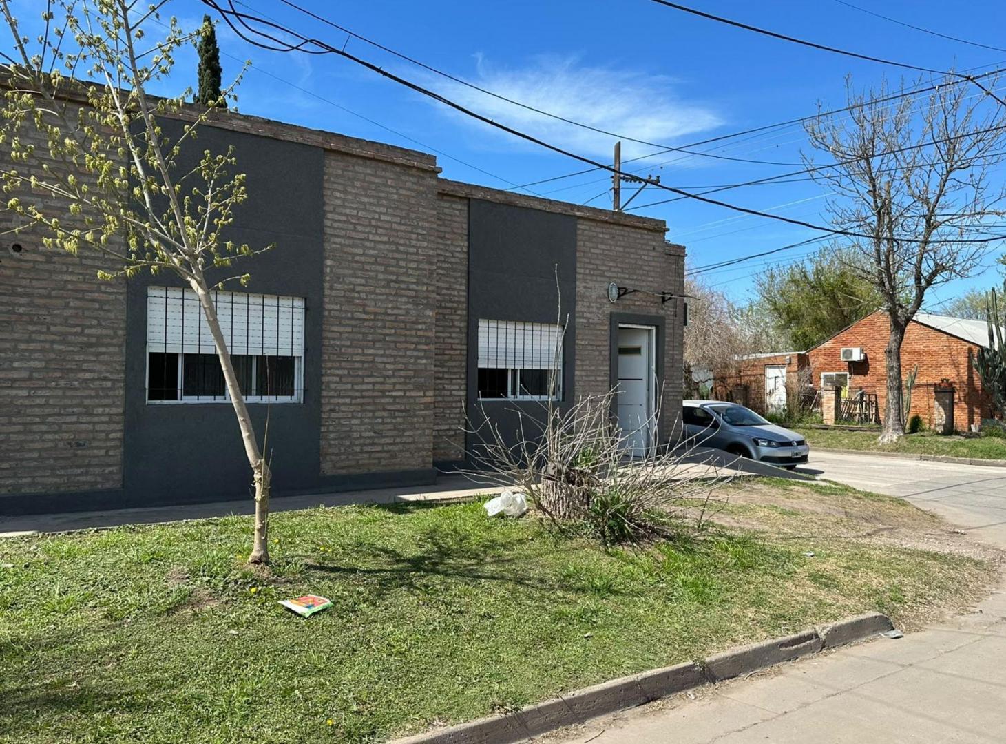 Foto de VENTA CASA DE 2 DORM COCHERA Y PATIO EN ROLDÁN, imagen 2