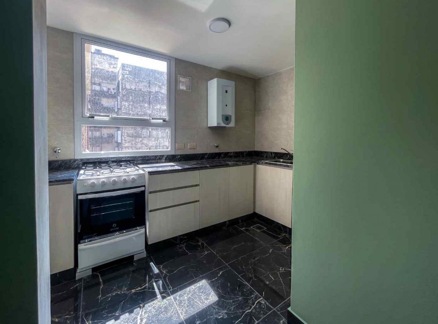 Foto de DEPARTAMENTO EN VENTA DOS DORMITORIO COCHERA, imagen 4
