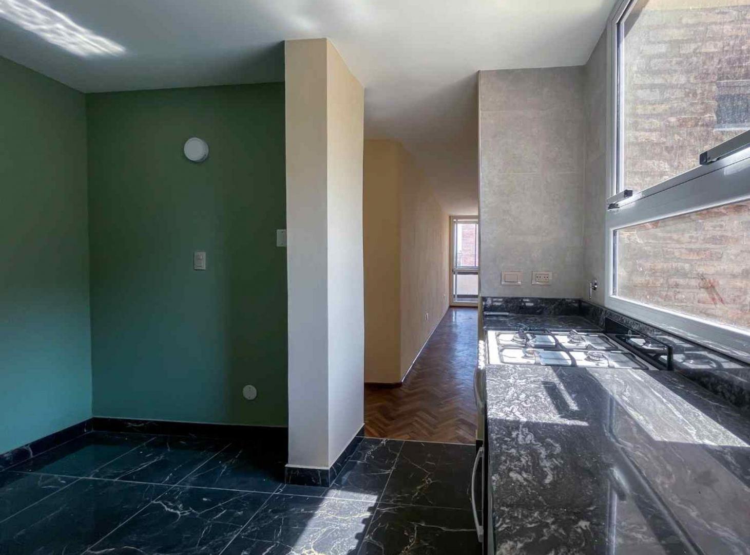 Foto de DEPARTAMENTO EN VENTA DOS DORMITORIO COCHERA, imagen 2