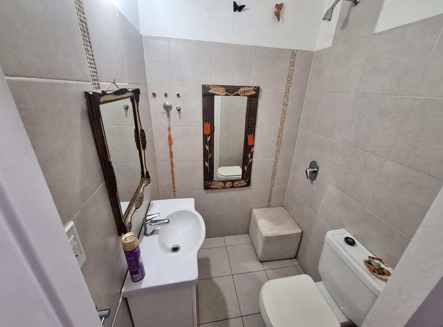 Foto de VENTA LOCAL Y CASA EN PLANTA ALTA EN BV RONDEAU, imagen 2