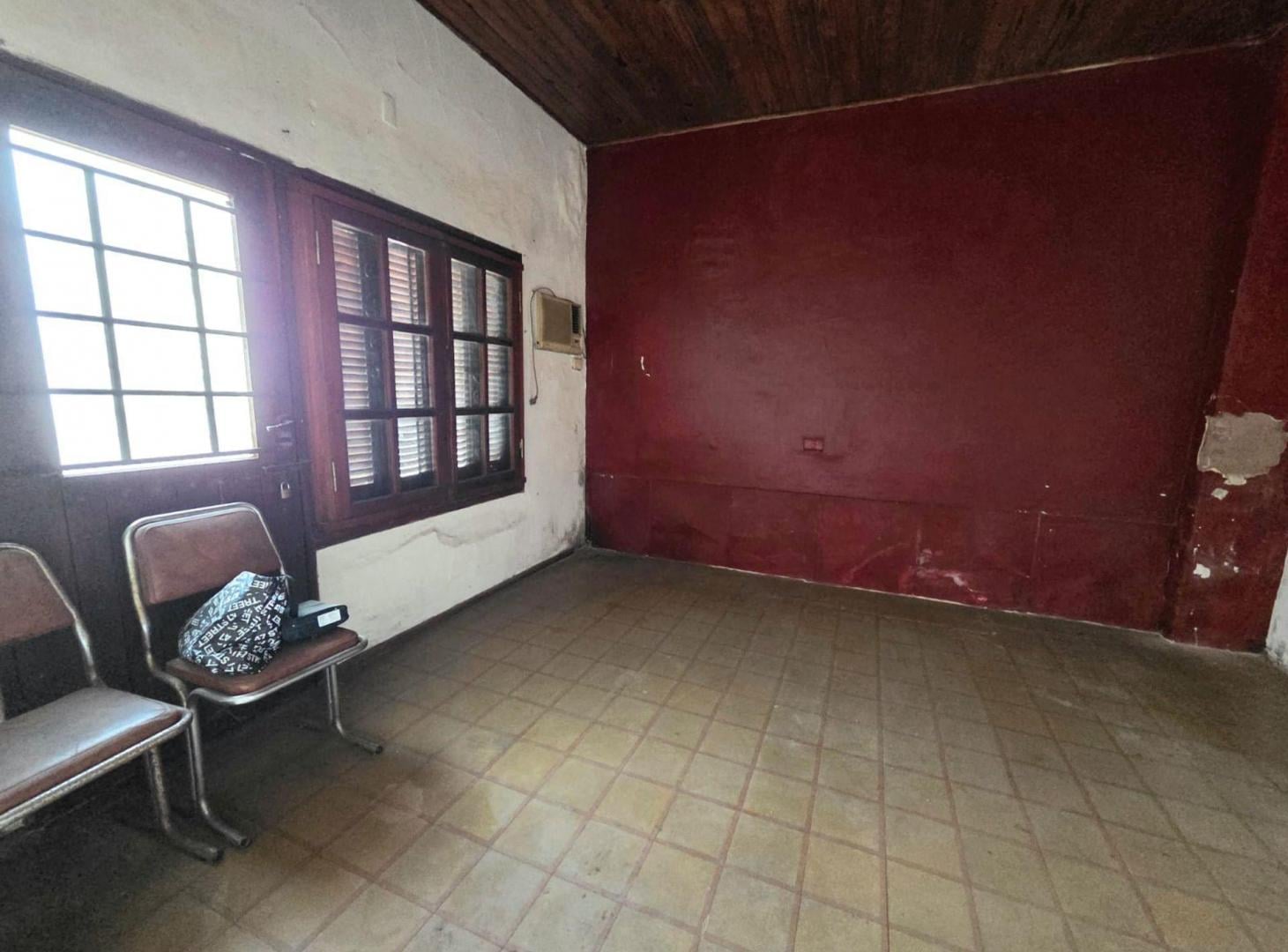 Foto de VENTA CASA A RECICLAR LUIS AGOTE, imagen 2