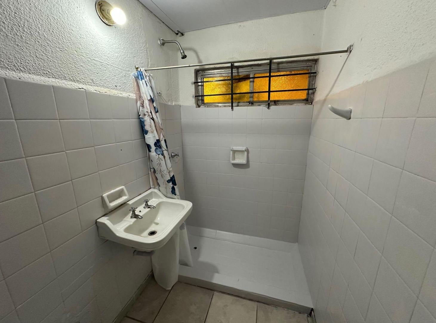 Foto de DEPARTAMENTO PB DE 2 DORMITORIOS EN BARRIO RUCCI, imagen 5