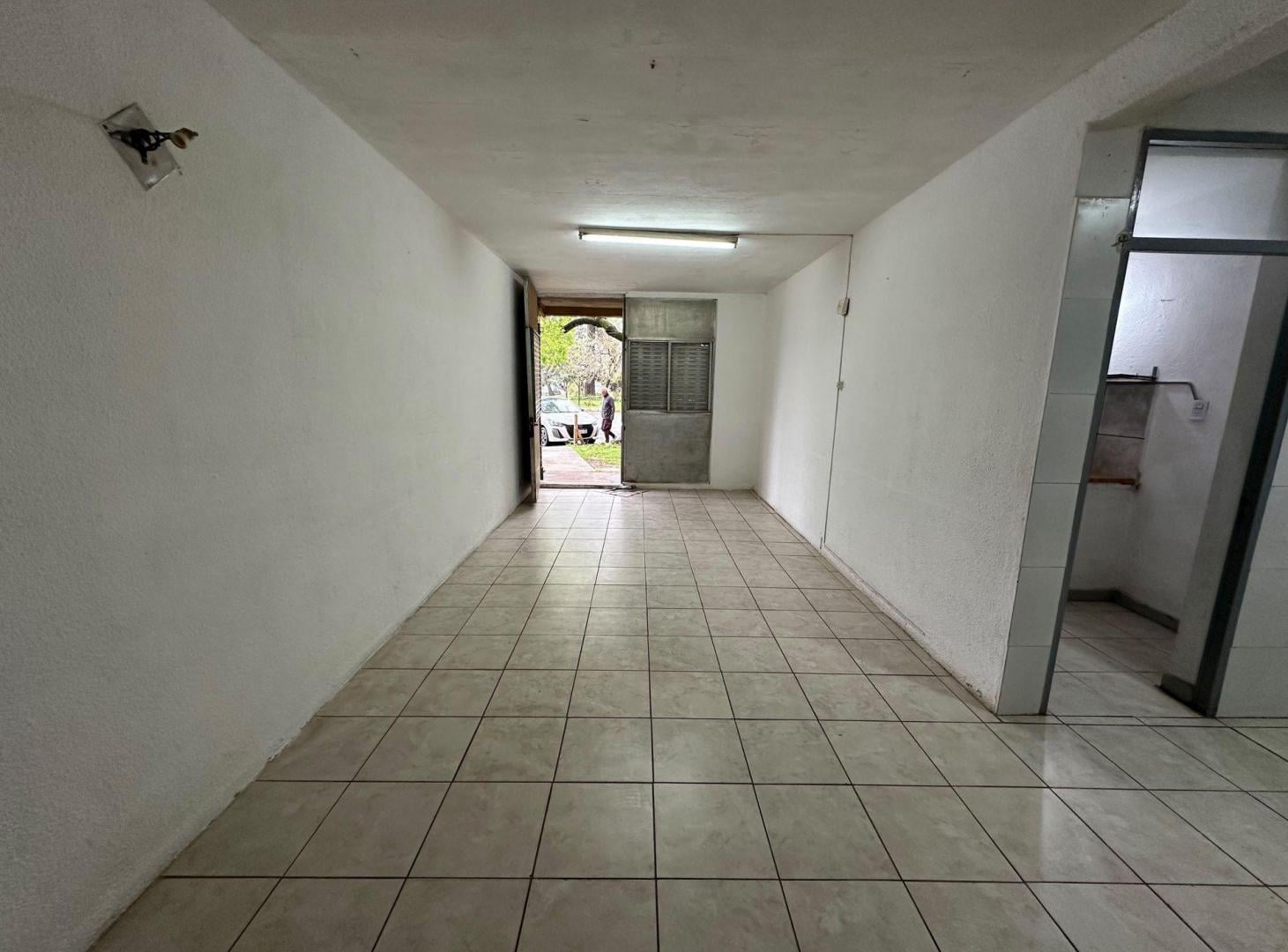 Foto de DEPARTAMENTO PB DE 2 DORMITORIOS EN BARRIO RUCCI, imagen 3
