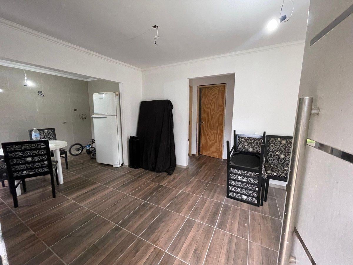 Foto de CASA EN VENTA 2 DORMITORIOS CON PILETA IBARLUCEA, imagen 2