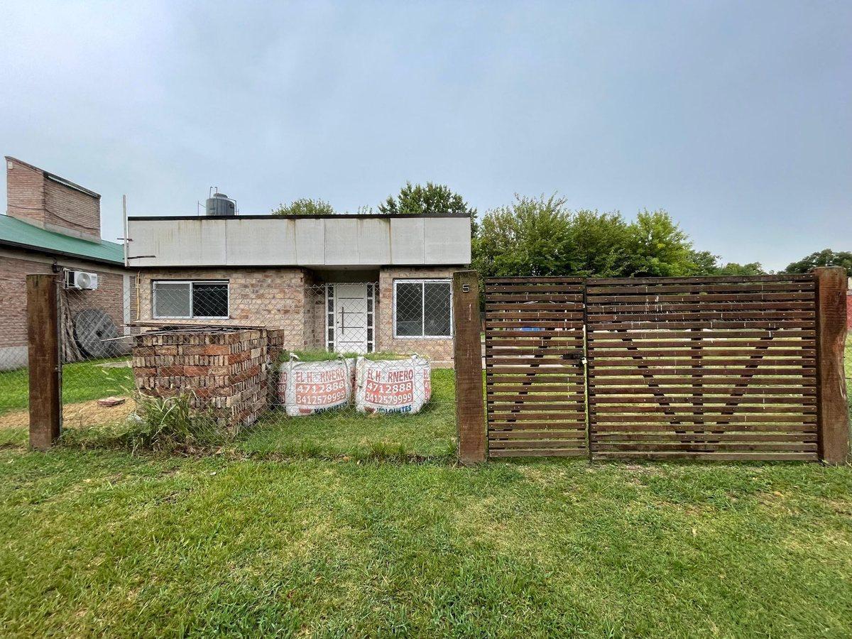 Foto de CASA EN VENTA 2 DORMITORIOS CON PILETA IBARLUCEA, imagen 1